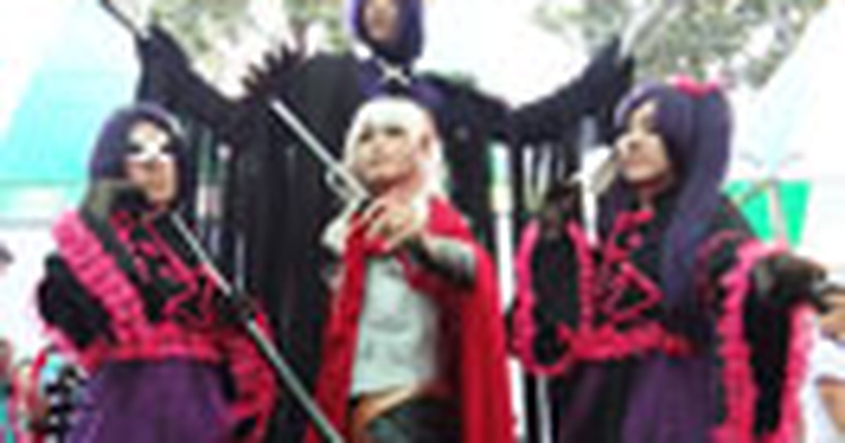 Choáng ngợp thời trang cosplay của giới trẻ