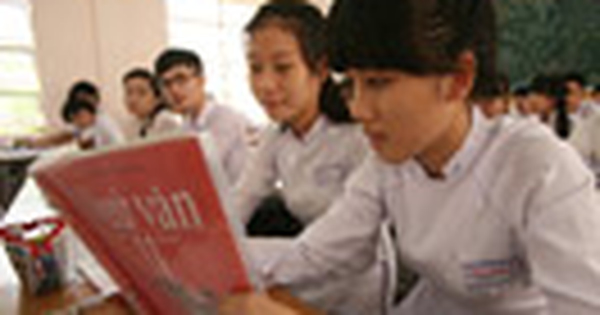 Đổi mới chương trình - sách giáo khoa phổ thông: Lo không thực hiện kịp