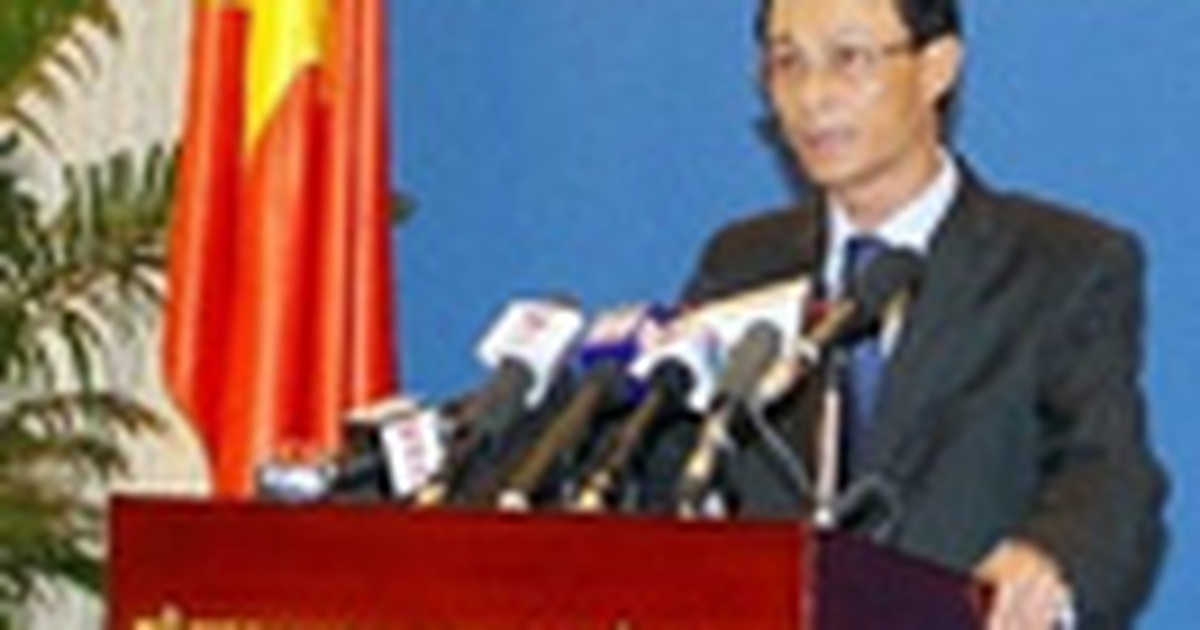 Phản đối tàu Trung Quốc đâm 1 tàu cá của Việt Nam