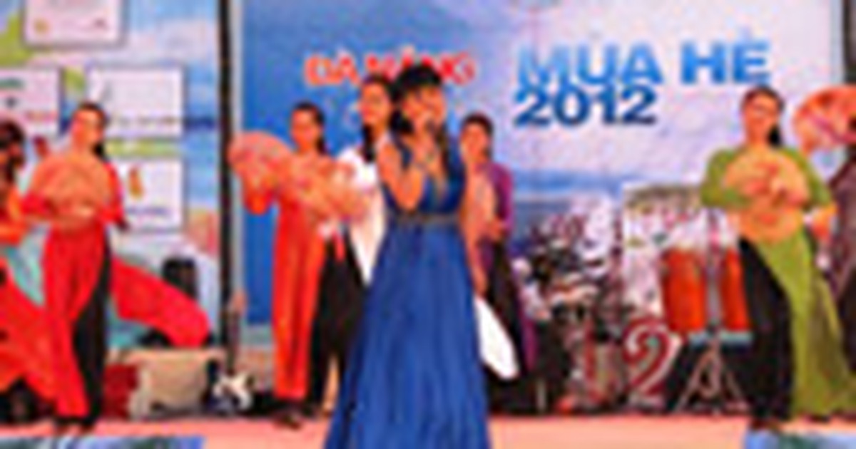 Sôi động điểm hẹn mùa hè