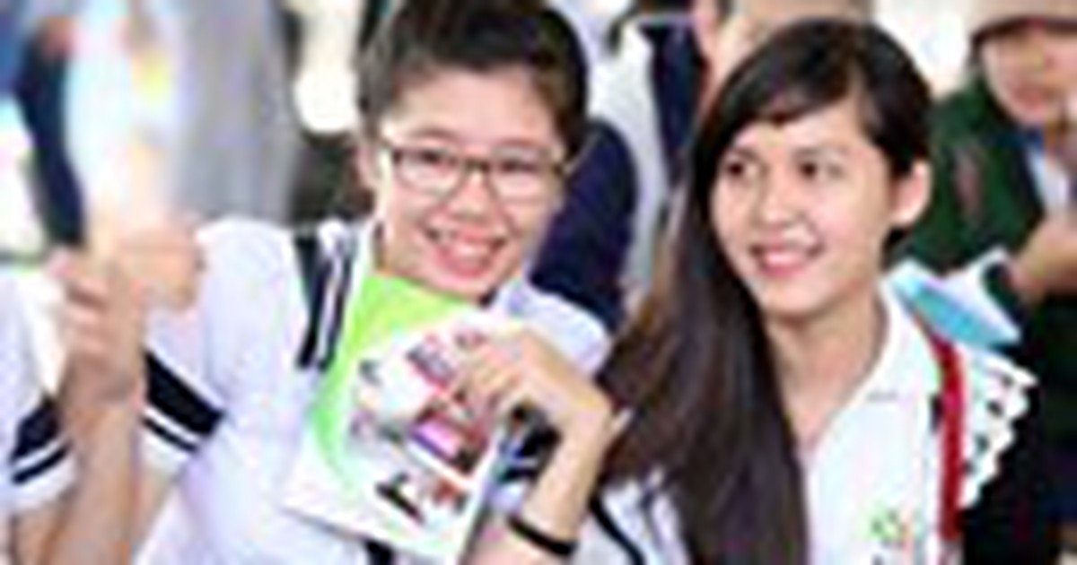 Học sinh Ninh Thuận thắc mắc về việc làm của ngành điện hạt nhân