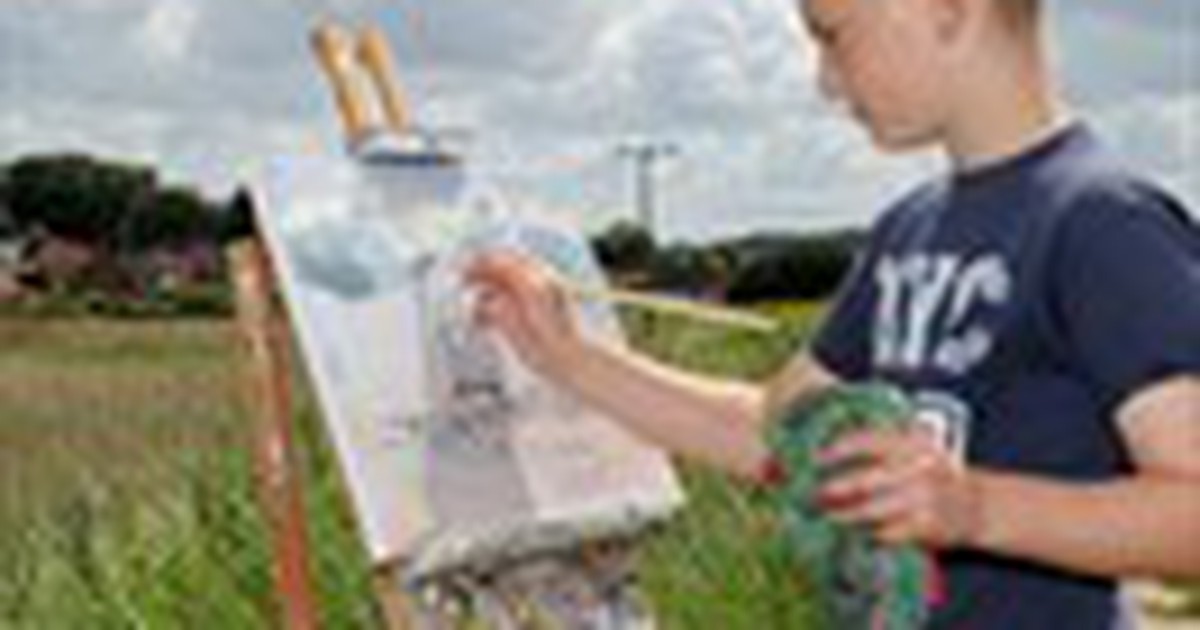 14 tỉ đồng cho bộ tranh của cậu bé 11 tuổi