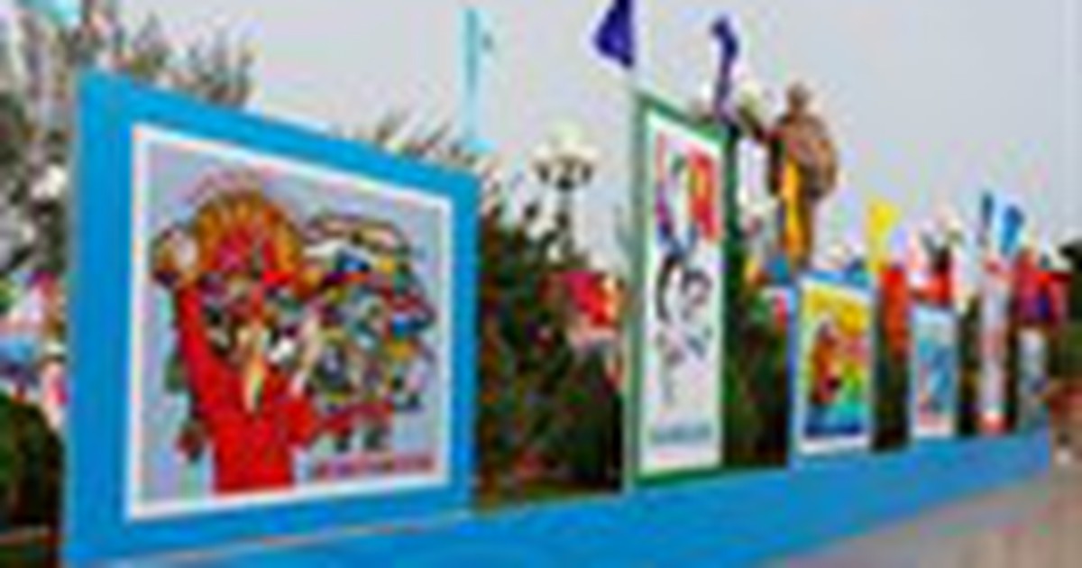 Khẳng định chủ quyền qua tranh cổ động