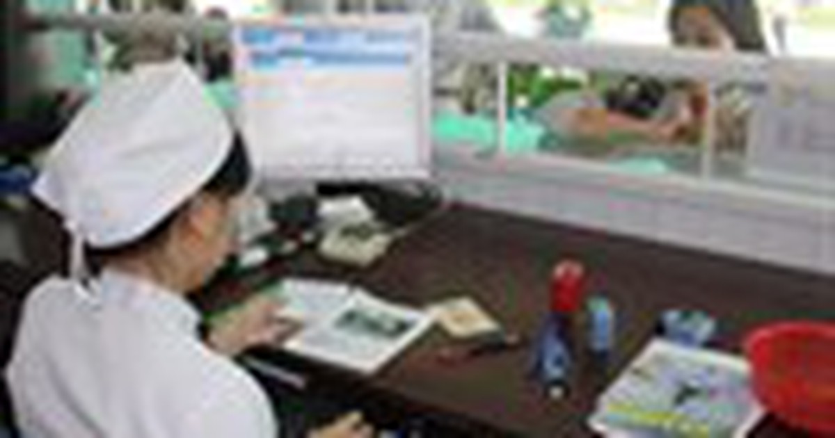 Bệnh nhân bị buộc nộp tiền thế chân thẻ BHYT sắp hết hạn