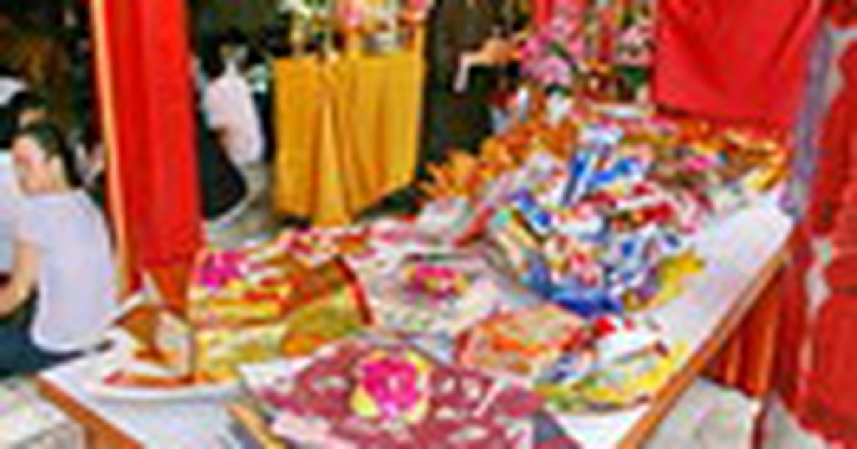 Rằm tháng 7, hiểu sao về 'cô hồn' và chữ hiếu?