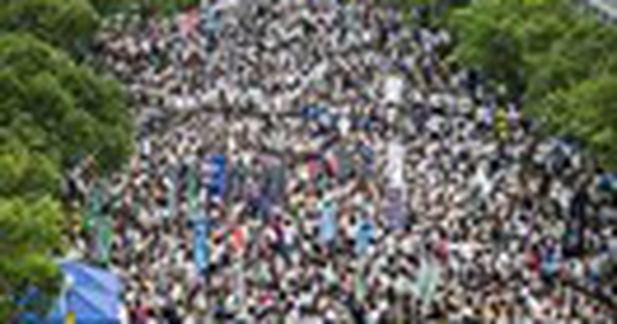 Sinh viên Hồng Kông thách thức Bắc Kinh