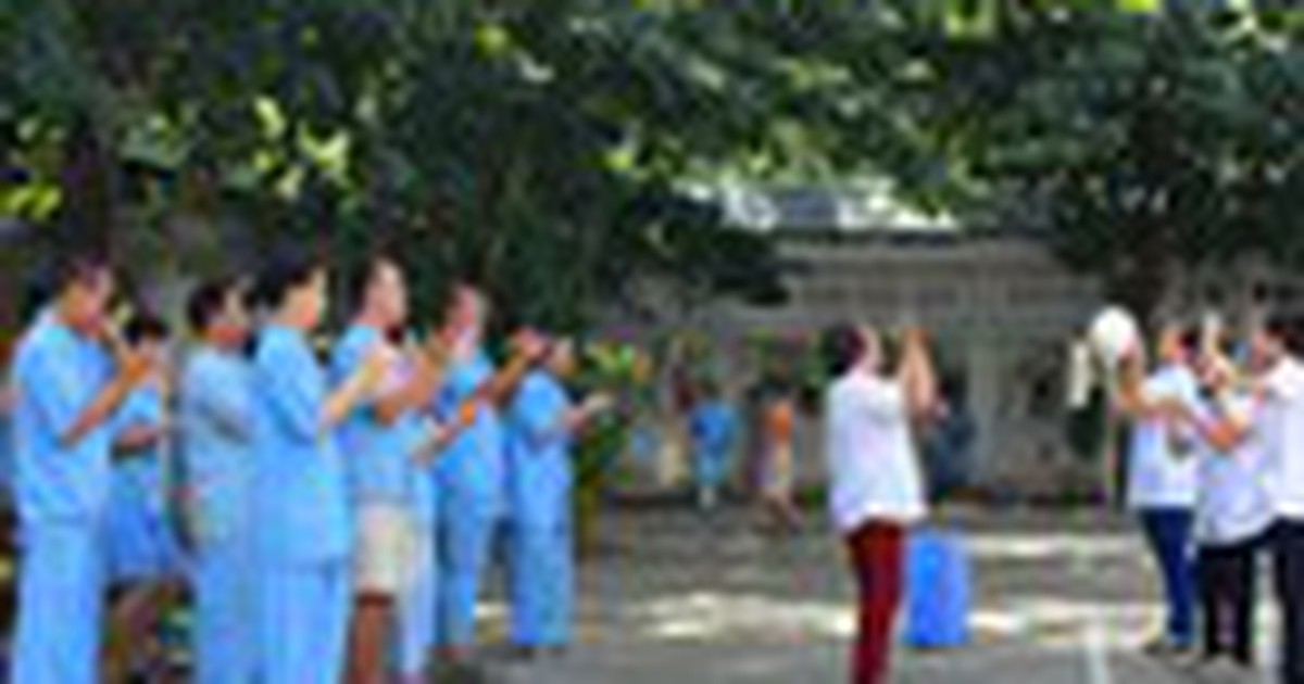 Ảo ảnh trong thế giới người điên - Kỳ 2: Chăm sóc bệnh nhân 'kỹ hơn chăm con'