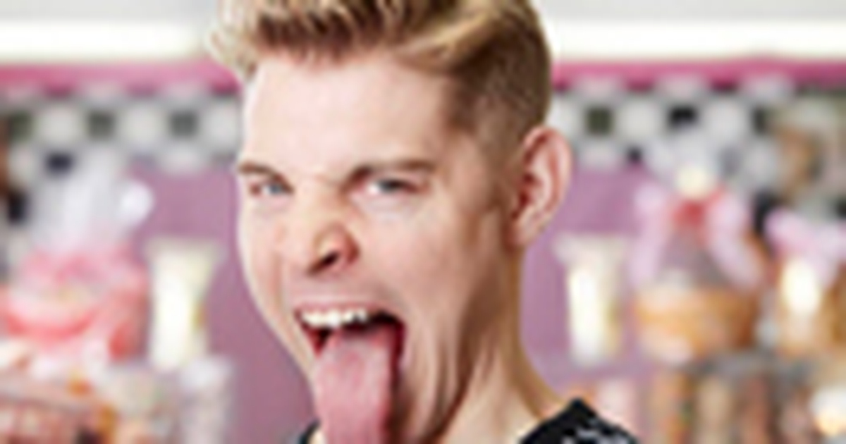 Người có lưỡi dài nhất thế giới