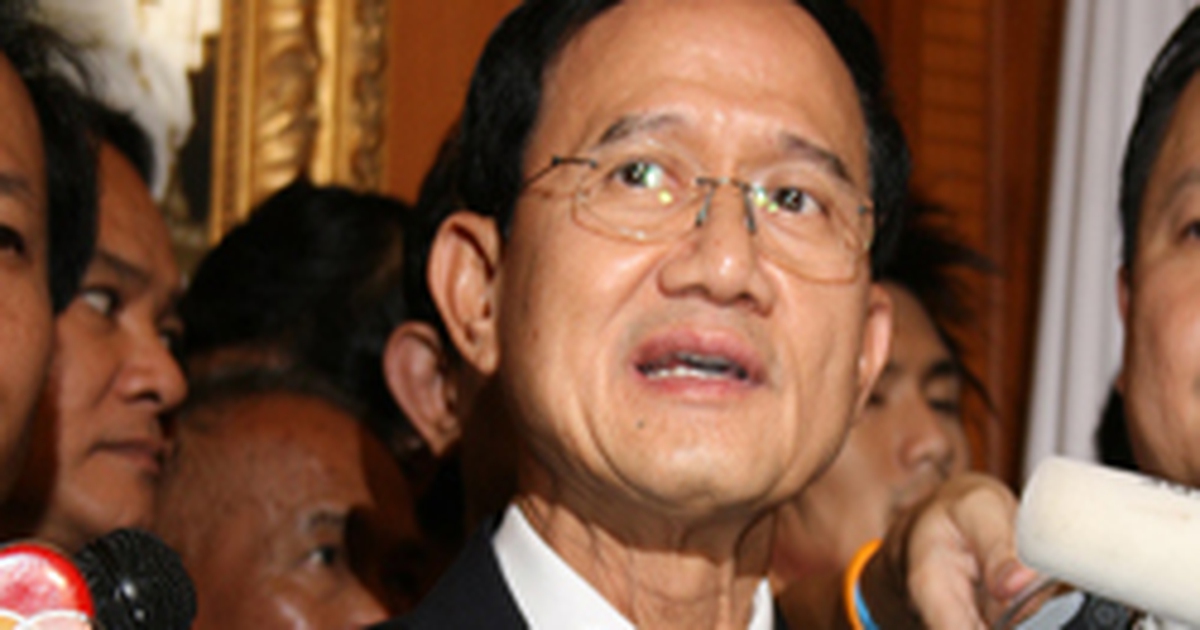 Thủ tướng Thái có thể bị truất tư cách