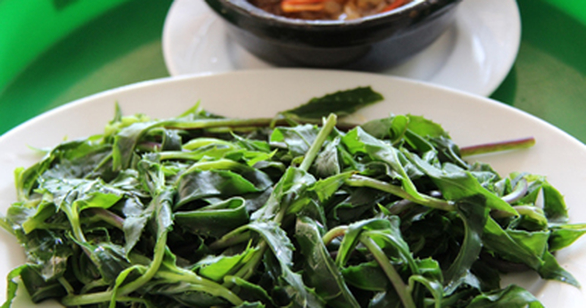 Nhớ vị rau rừng chấm mắm cua