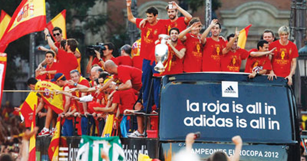 Tây Ban Nha và Ý đều được đón tiếp long trọng