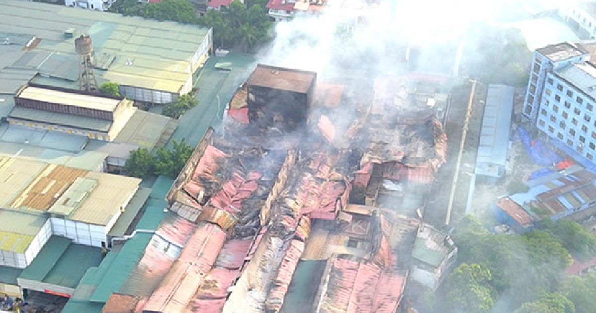 Vụ cháy Rạng Đông: Cái giá của sự chậm trễ di dời nhà máy