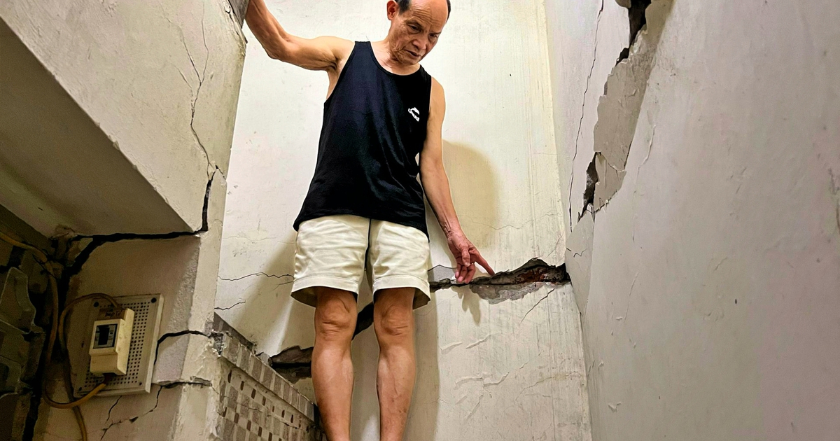 ‘Mắc kẹt’ trong căn nhà nứt toác cạnh dự án tỉ đô