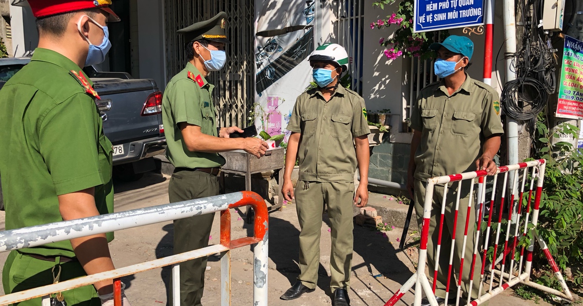 Quảng Ngãi kiểm tra y tế mọi người dân từ Đà Nẵng trở về từ tháng 7