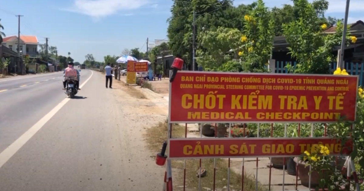 Cách ly tập trung 74 người từ TP.HCM về Quảng Ngãi qua sân bay Chu Lai