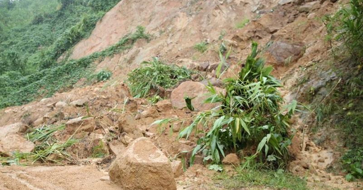 Mưa lớn ở Quảng Ngãi: Gần 2.000 ngôi nhà ngập nước, sơ tán hàng ngàn dân