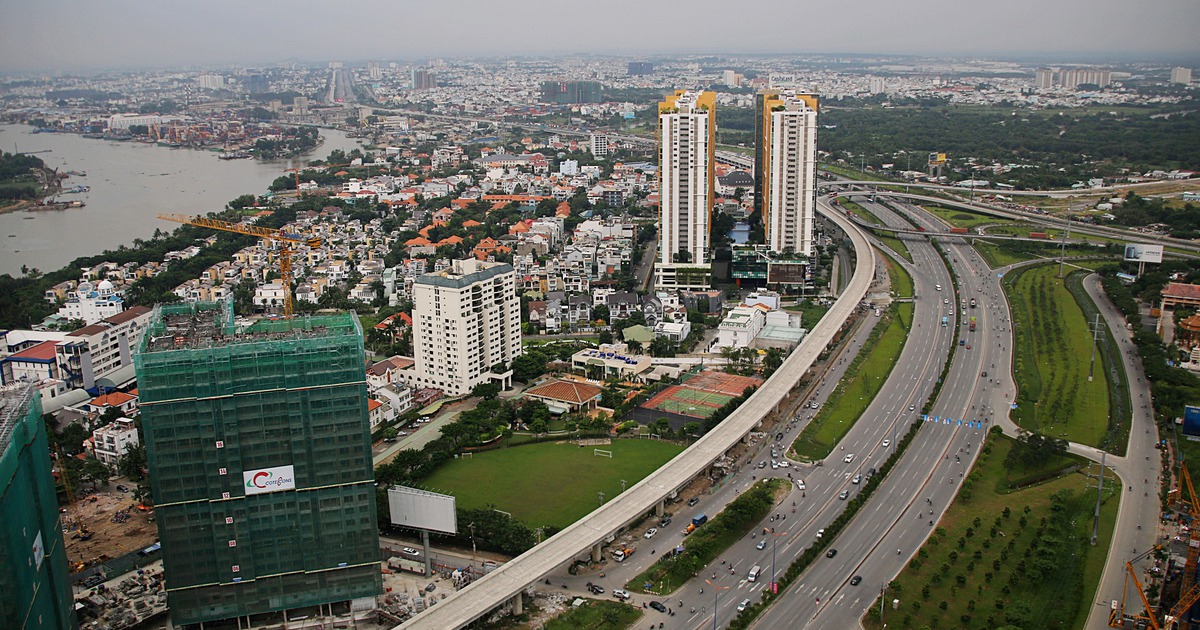 Cận cảnh metro số 1 chục ngàn tỉ lượn trên không, sắp lắp ray ở Sài Gòn