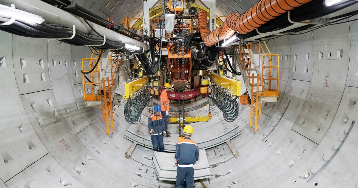 'Độn thổ' xuống đường hầm Metro đầu tiên do 'siêu robot' đào ngay trung tâm TP.HCM