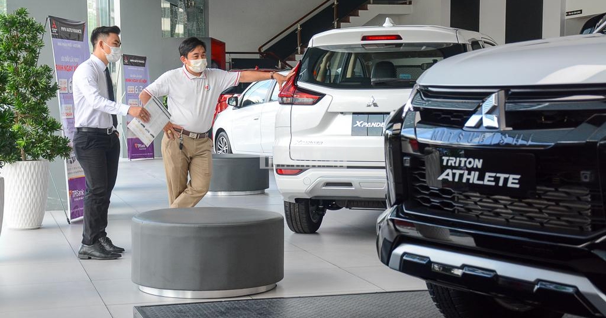 Người Việt mua ô tô lắp ráp trong nước nhiều gấp đôi xe nhập khẩu