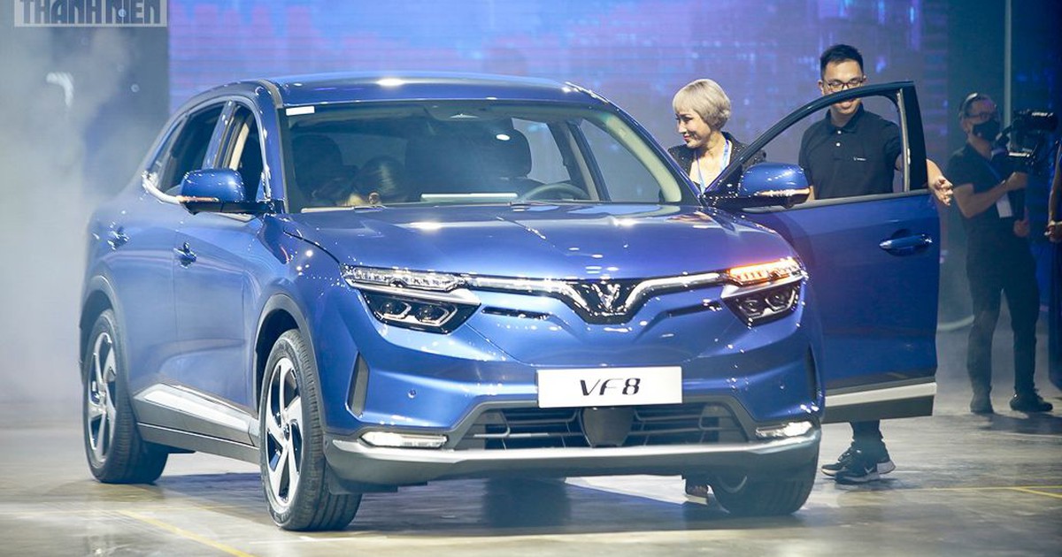 Ô tô điện VinFast VF8 tăng giá bán thêm 20 triệu đồng