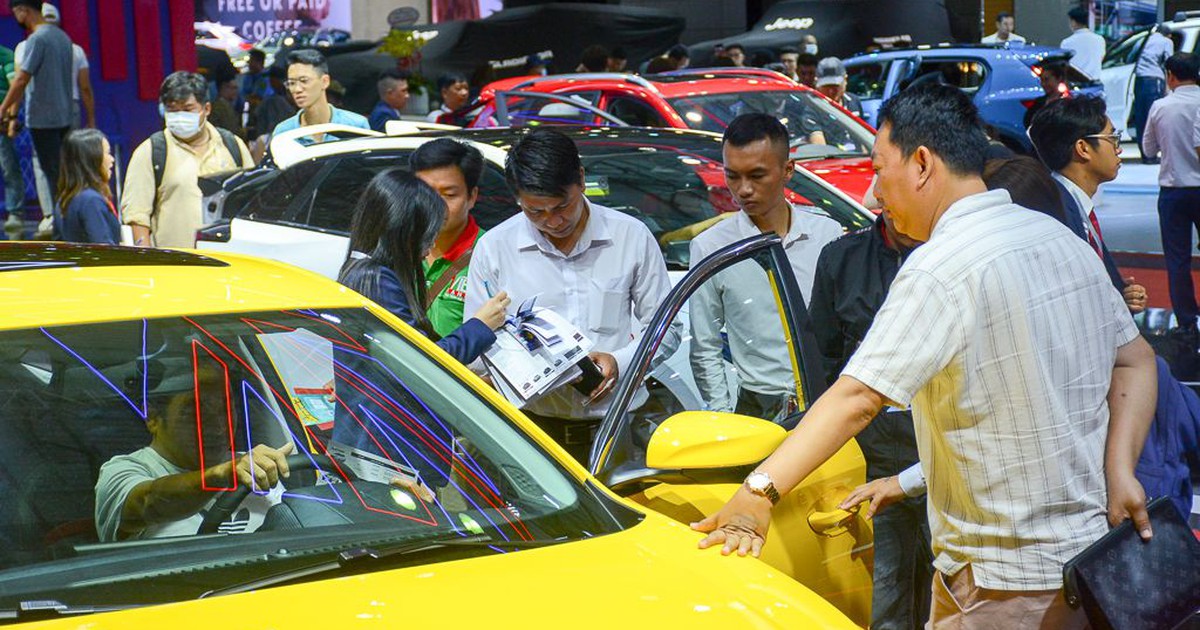 Thị trường ô tô tiếp đà hồi phục, người Việt chuộng xe Hàn, xe Mỹ