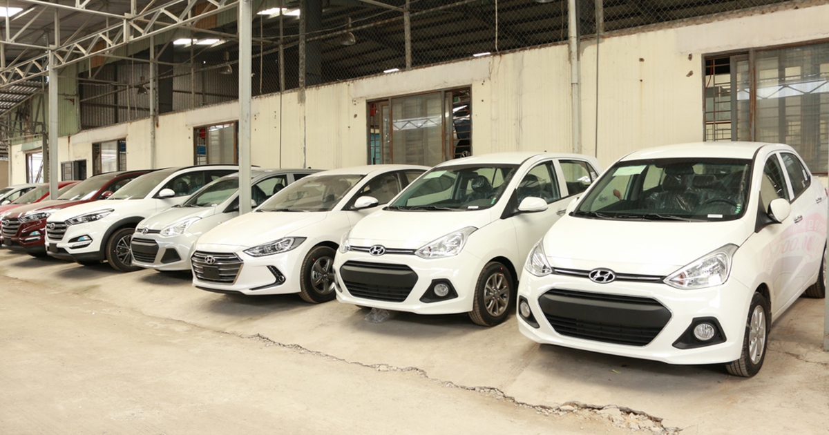 Thuê ô tô tự lái dịp Tết Nguyên Đán: khan hàng, tăng giá