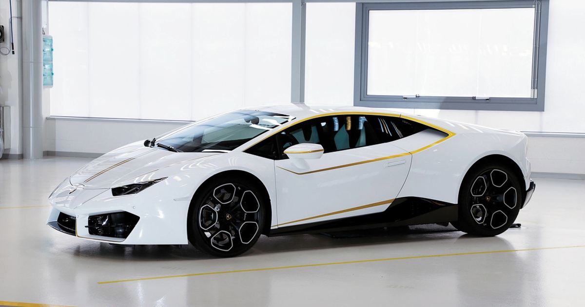 Lamborghini Huracan của Đức Giáo hoàng bán đấu giá vào tháng 5