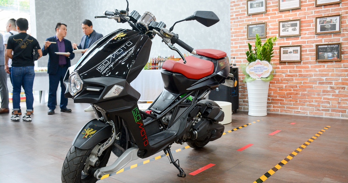 Xe ga ‘độc, lạ’ ISO MOTO Ferruccio Lamborghini G1 về Việt Nam