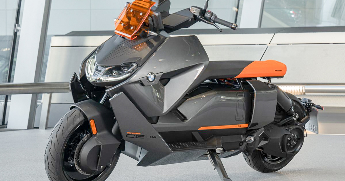 Xe điện BMW Motorrad CE04 2021 thiết kế lạ mắt, động cơ 42 mã lực
