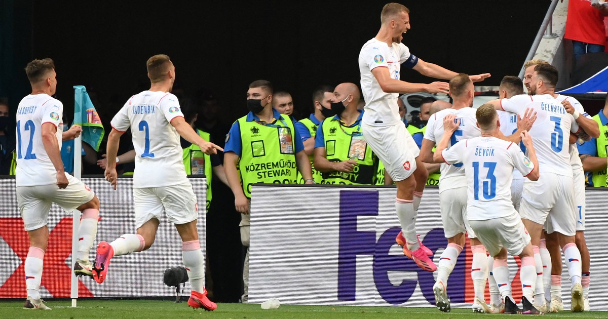 Kết quả EURO 2020, tuyển Hà Lan 0-2 CH Czech: 'Cơn lốc màu da cam' bị cuốn bay