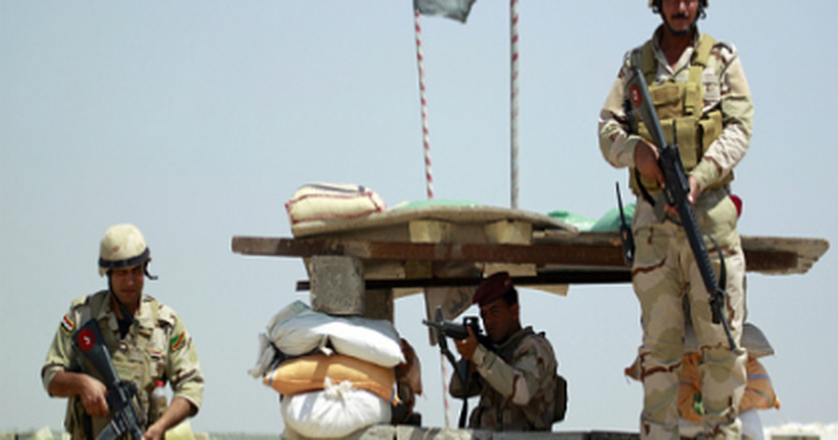 Tướng Anh: Iraq phải xây dựng lại quân đội mới chống được IS