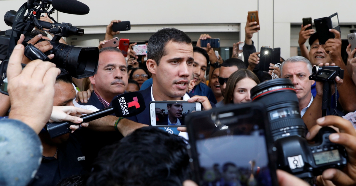 Bất chấp nguy cơ bị bắt, lãnh đạo đối lập Venezuela về nước