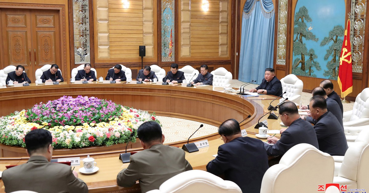 Bộ Chính trị Triều Tiên họp bàn tình hình chống dịch Covid-19