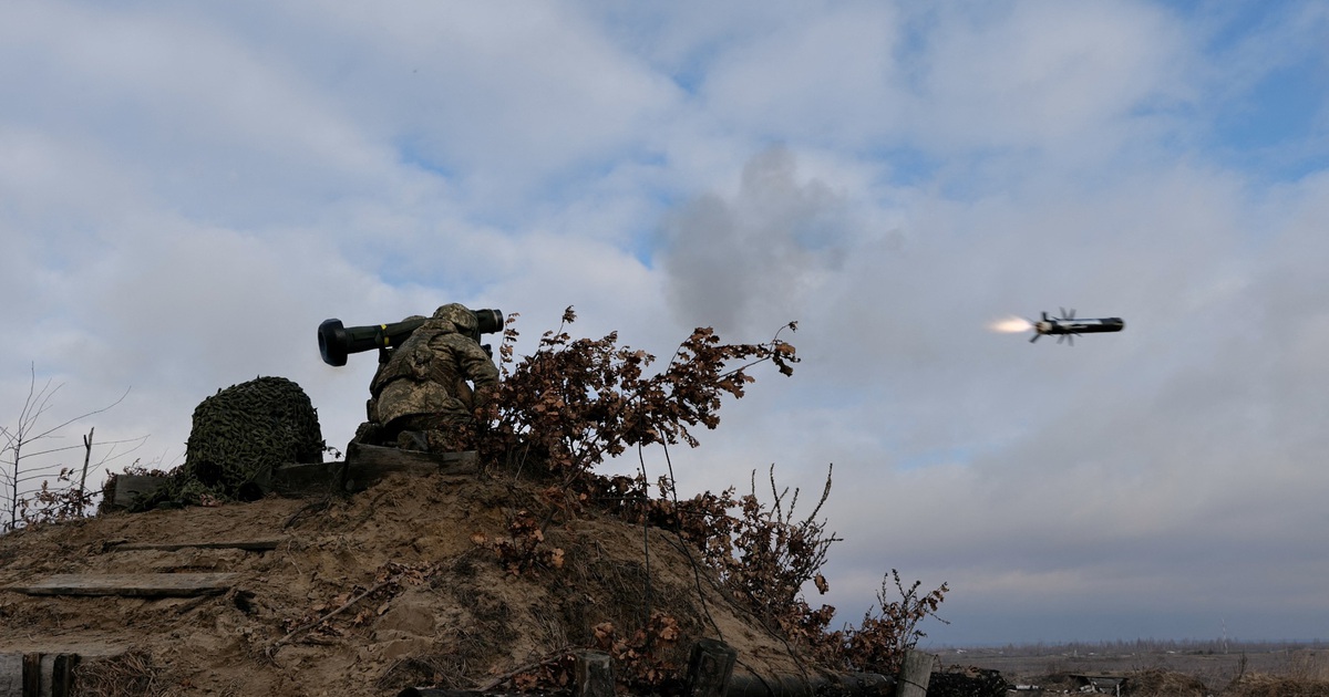 Quốc hội Mỹ thông qua dự luật cho phép Ukraine mượn vũ khí