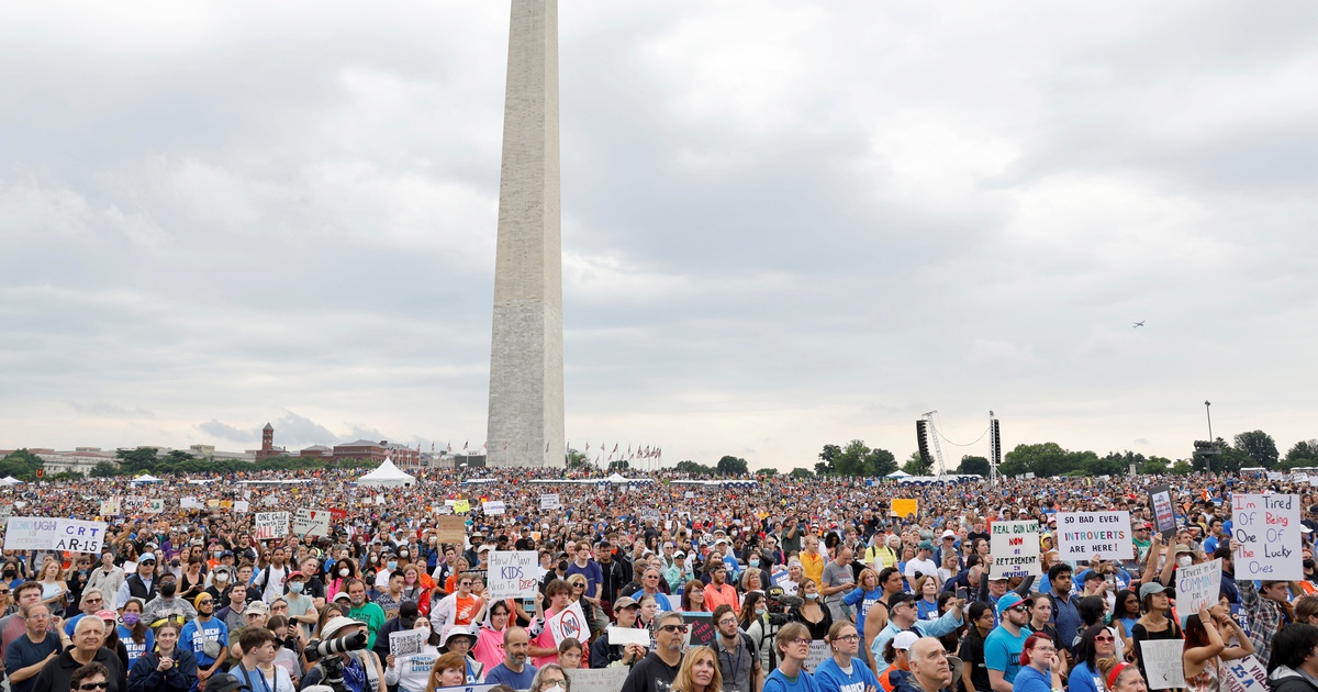 Biểu tình khắp nước Mỹ kêu gọi siết luật súng đạn