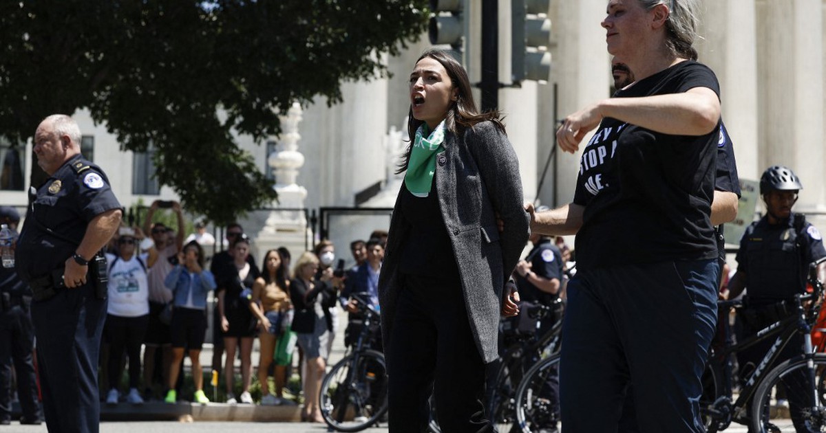 Nhiều nghị sĩ Mỹ bị bắt vì biểu tình đòi quyền phá thai