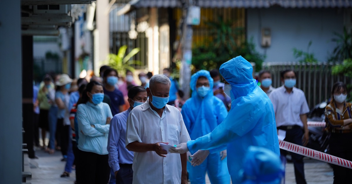 TP.HCM: Tìm người liên quan ca nhiễm Covid-19 ở 12 địa điểm tại H.Hóc Môn