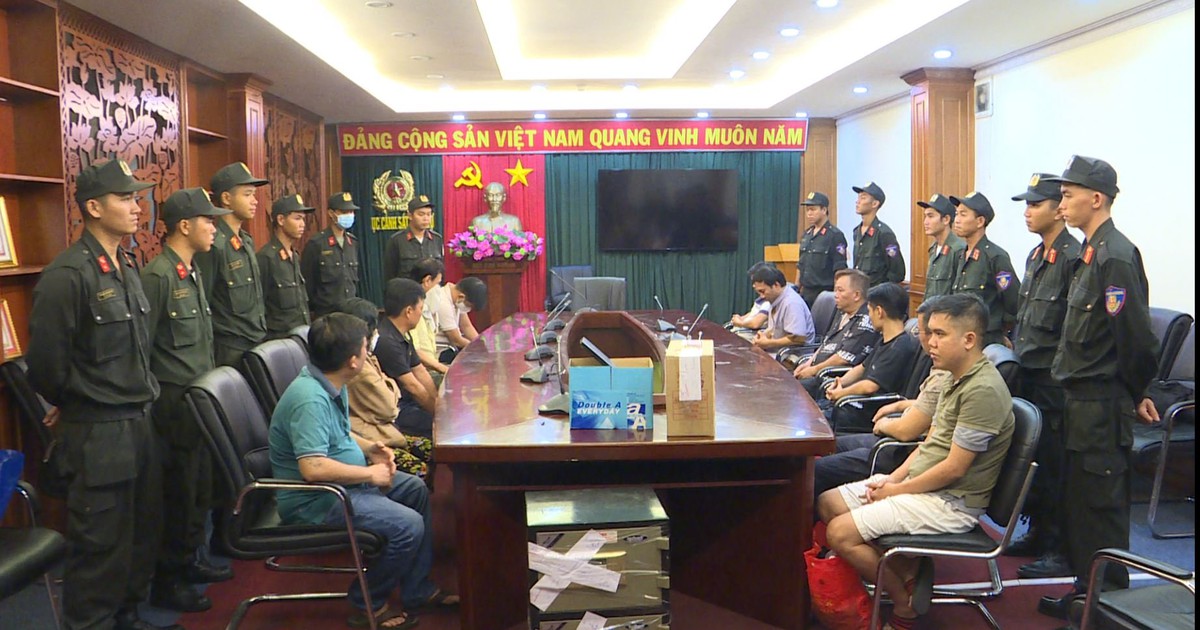 Đường dây đánh bạc hơn 30.000 tỉ đồng: Nghi phạm nhận tin nhắn khuyên 'đi du lịch, né bão'