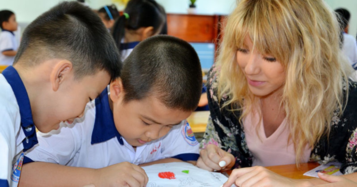 Tranh luận chỉ vì gọi học sinh là Merry, Peter hay Loan, Đào…