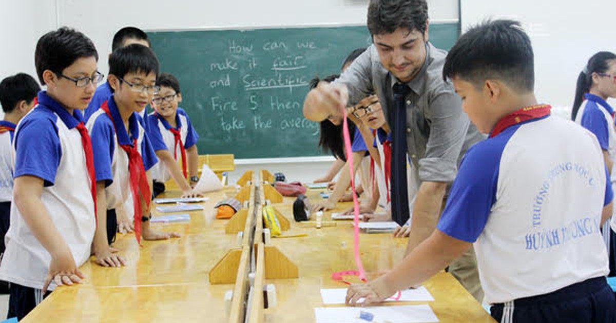 Giáo viên bản ngữ phải có đầy đủ văn bằng, chứng chỉ