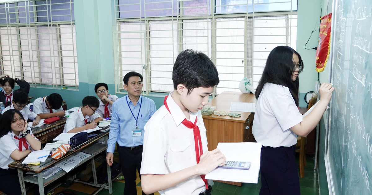 Công bố điểm chuẩn xét tuyển bổ sung lớp 10 trường chuyên