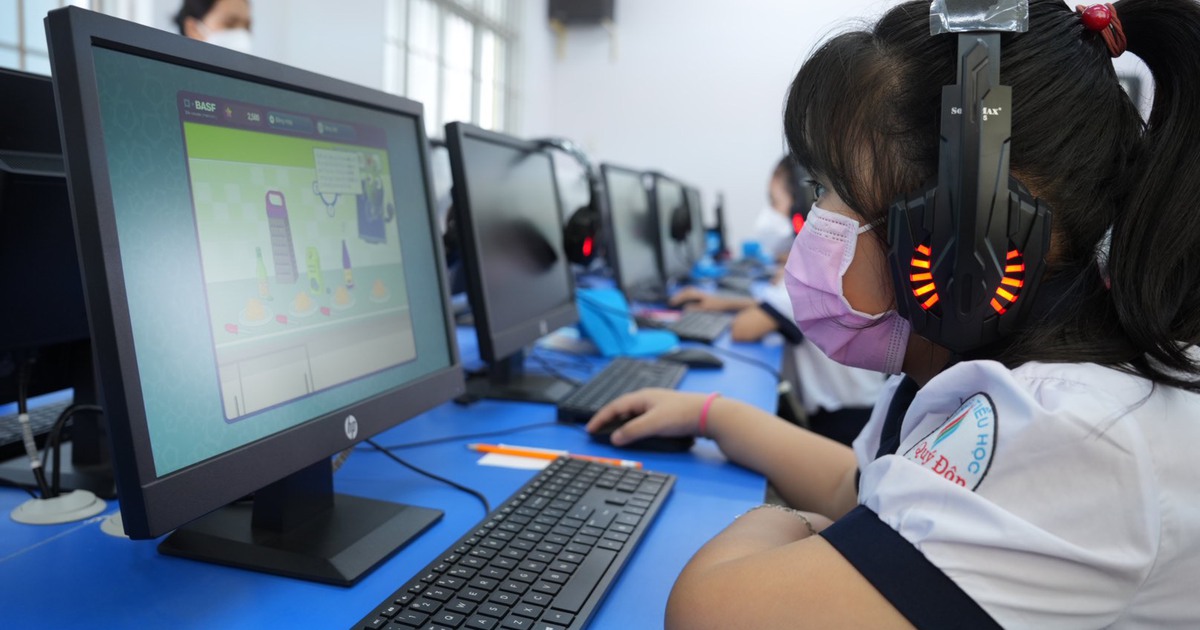 Không tùy tiện chuyển học trực tiếp sang học trực tuyến