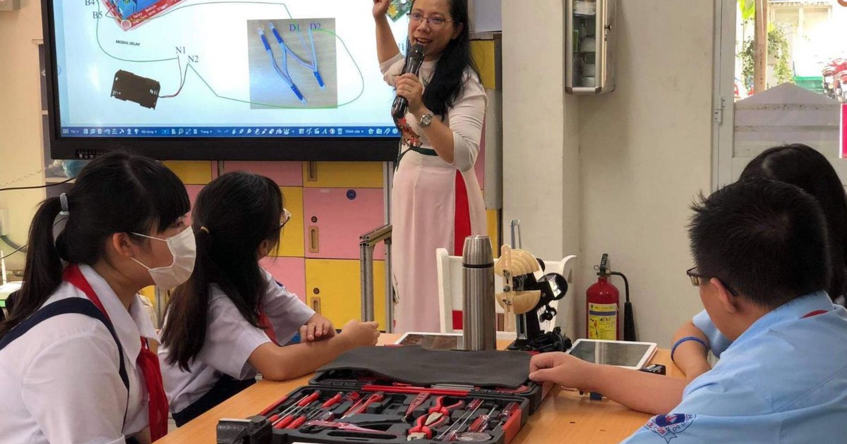 Sở GD-ĐT TP.HCM cấm công chức, viên chức đi nước ngoài do doanh nghiệp đài thọ