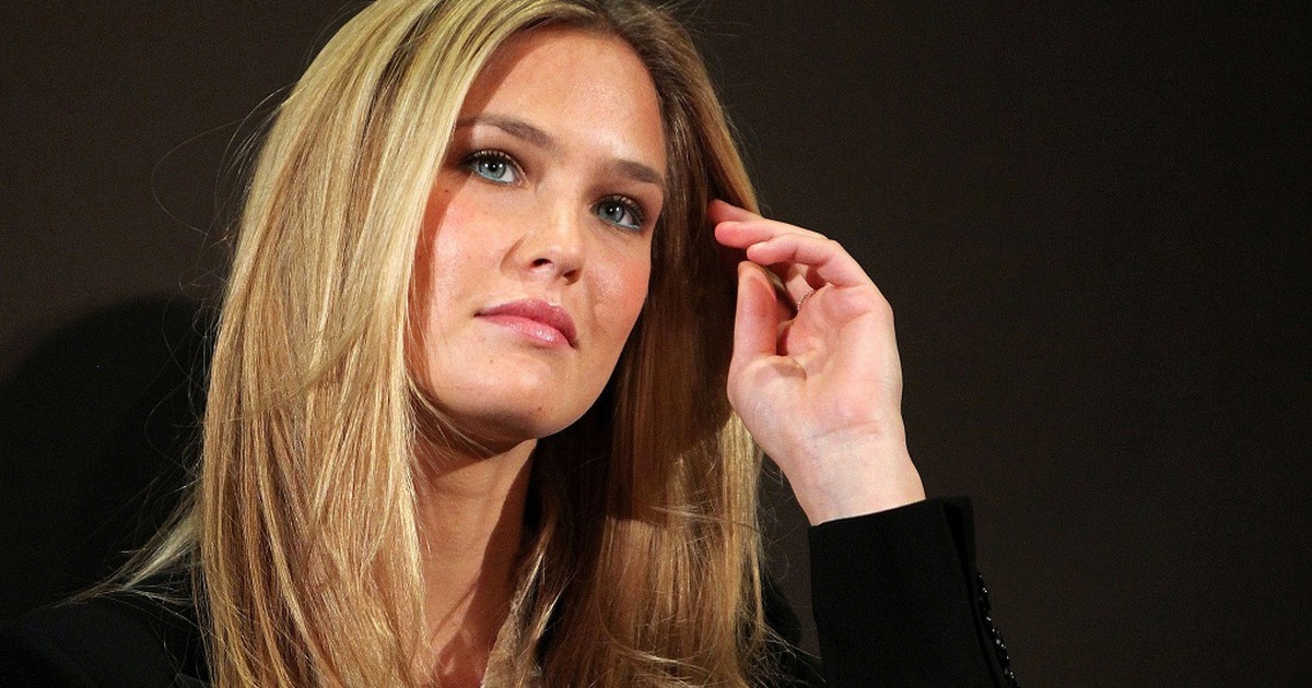 Siêu mẫu Bar Refaeli nhận tội sau nhiều năm trốn thuế, rửa tiền