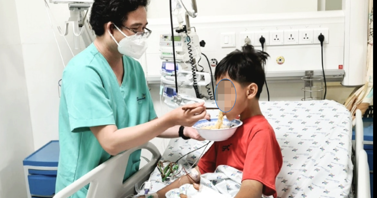 Đốn chuối phụ gia đình, bé trai bị rắn hổ bướm cắn hoại tử da