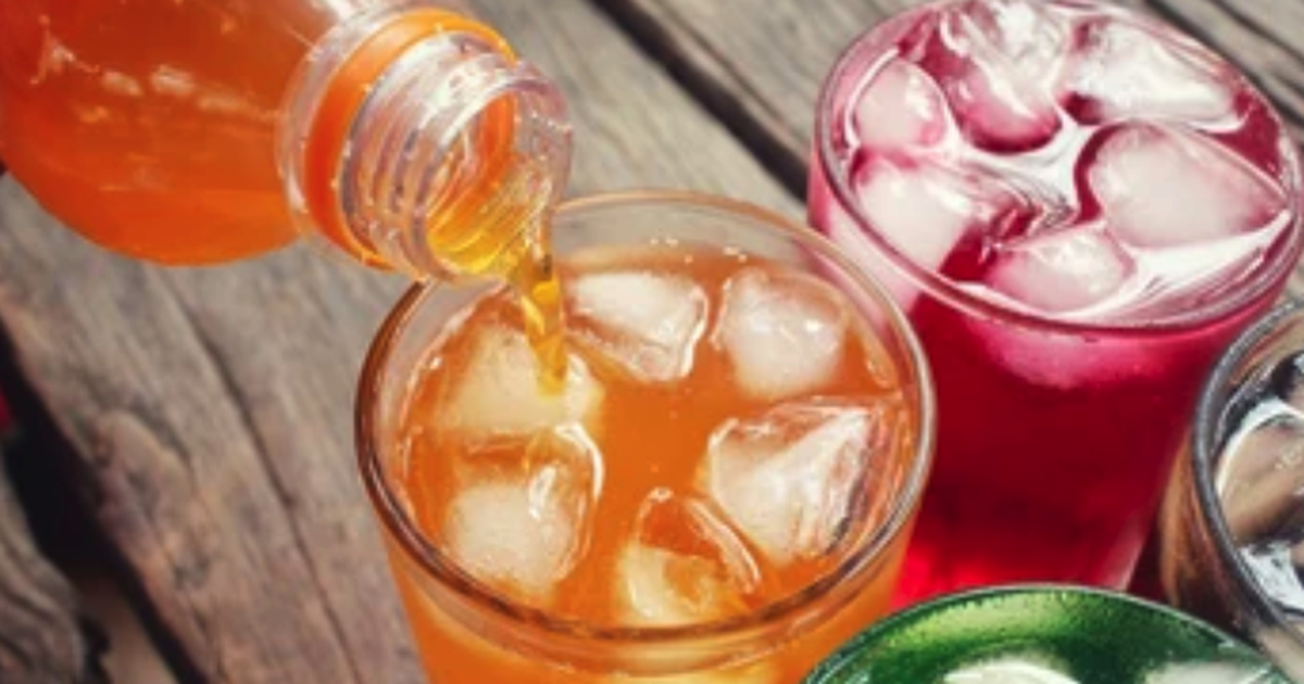 Uống rượu pha nước ngọt làm tăng độc tính lên thần kinh