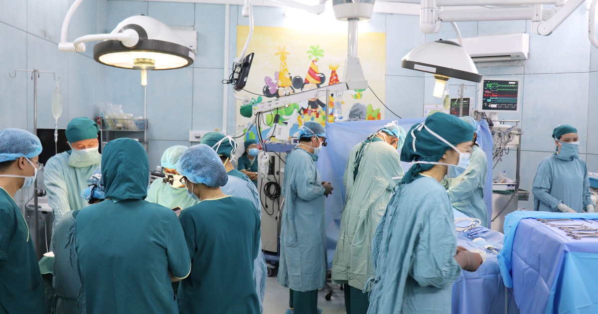 TP.HCM: Ghép thận từ người hiến chết não để cứu bé trai 15 tuổi