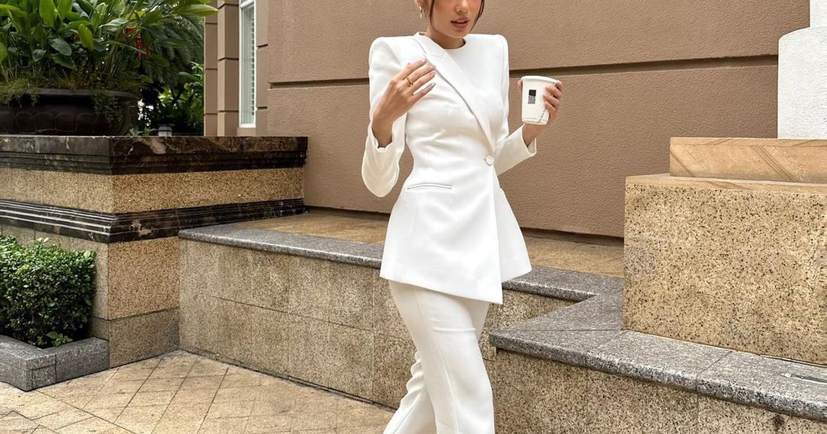 Ngoài áo dài, suit là items cho nàng đi chơi tết không ngại thời tiết