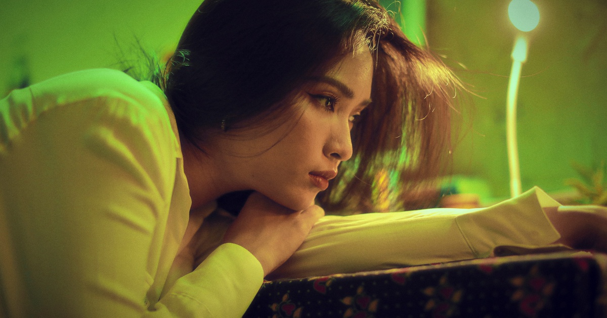 Ái Phương mời Nam vương Cao Xuân Tài quay MV mới 'Ích kỷ'