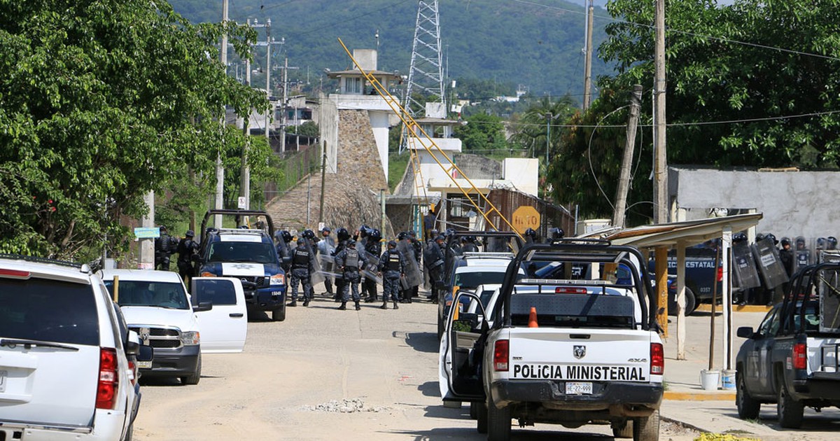 Bạo loạn kinh hoàng trong nhà tù Mexico, 28 người chết